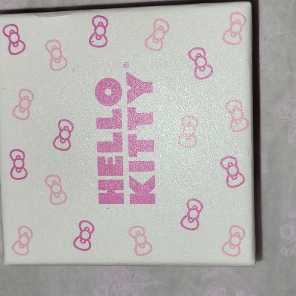 NIB Hello Kitty bracelet and earrings set - Picture 3 of 3